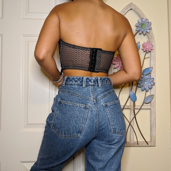 SOLD Victoria's Secret lace black and nude bustier - Picture 4 of 4